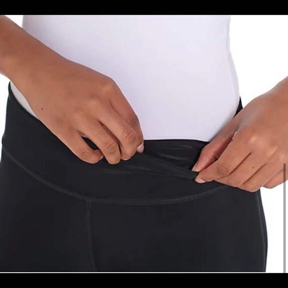 Susan Lucci Black Cropped Yoga Leggings / Size Small / Color Black - Picture 6 of 7